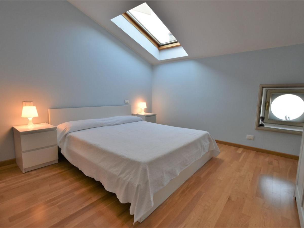Apartment Duomo Mansarda By Interhome Iseo Exteriér fotografie