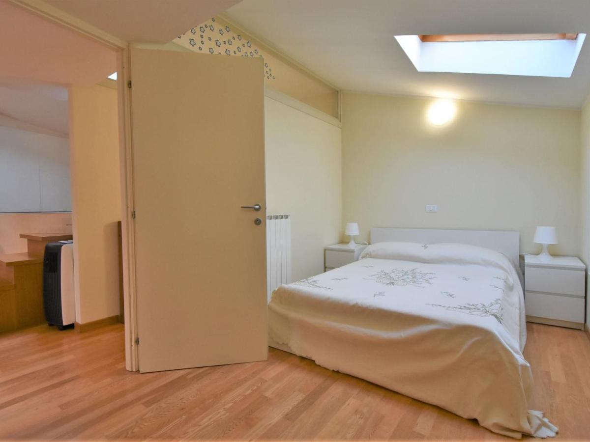 Apartment Duomo Mansarda By Interhome Iseo Exteriér fotografie